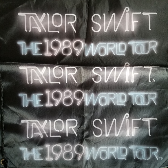 Taylor Swift 1989 World Tour String Backpack Tote - Picture 3 of 5